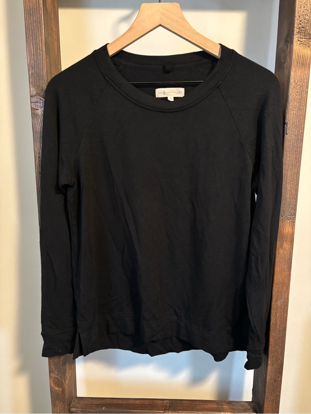 Loft Black Crewneck Long-Sleeve Top - Size Small